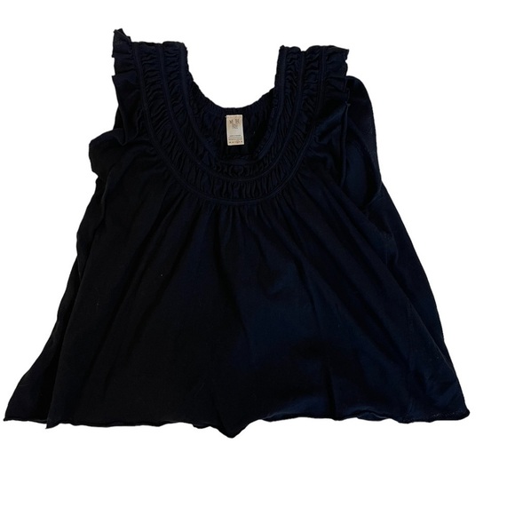 Free People We the Free Pleated Top Size Med. Black Flutter Sleeve Crew Neck GUC - Picture 6 of 7